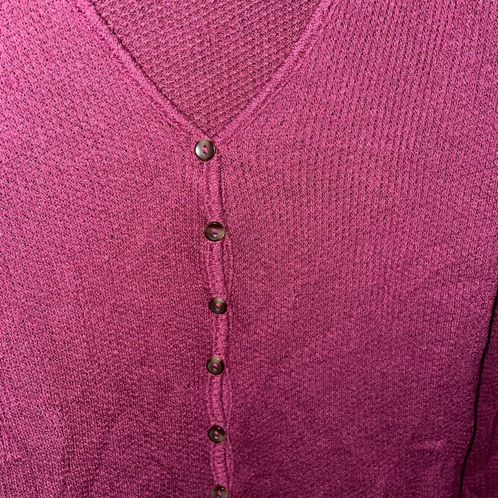 Maroon Button-Up Top - Picture 3 of 4